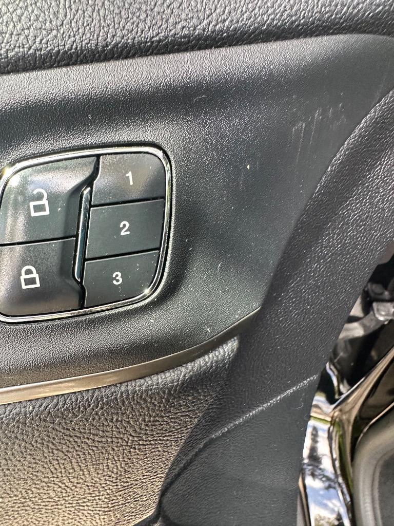 2017 Lincoln MKC - $13,995