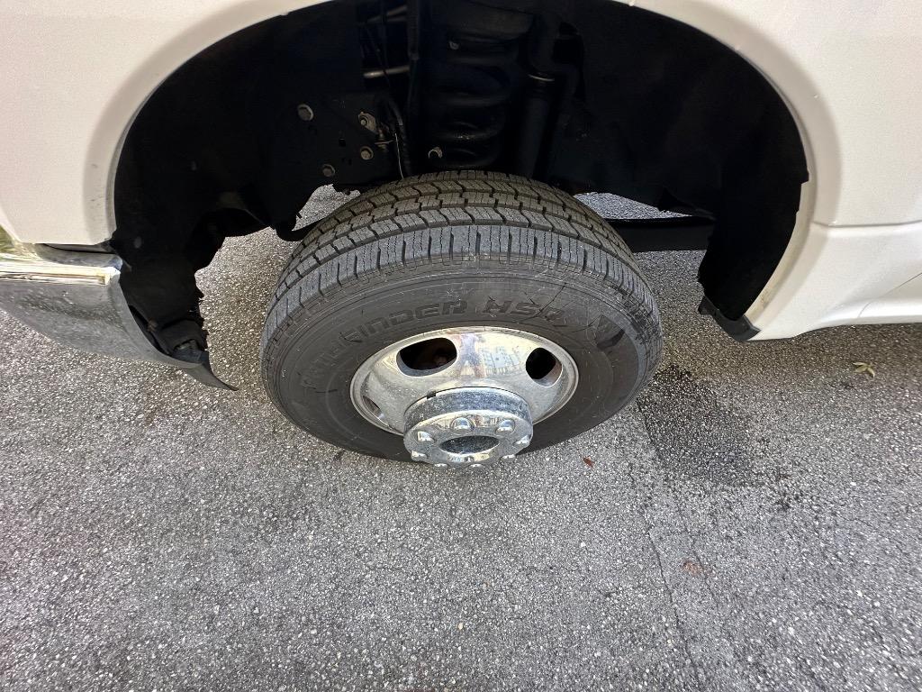 2019 Ford F-350 - $51,995