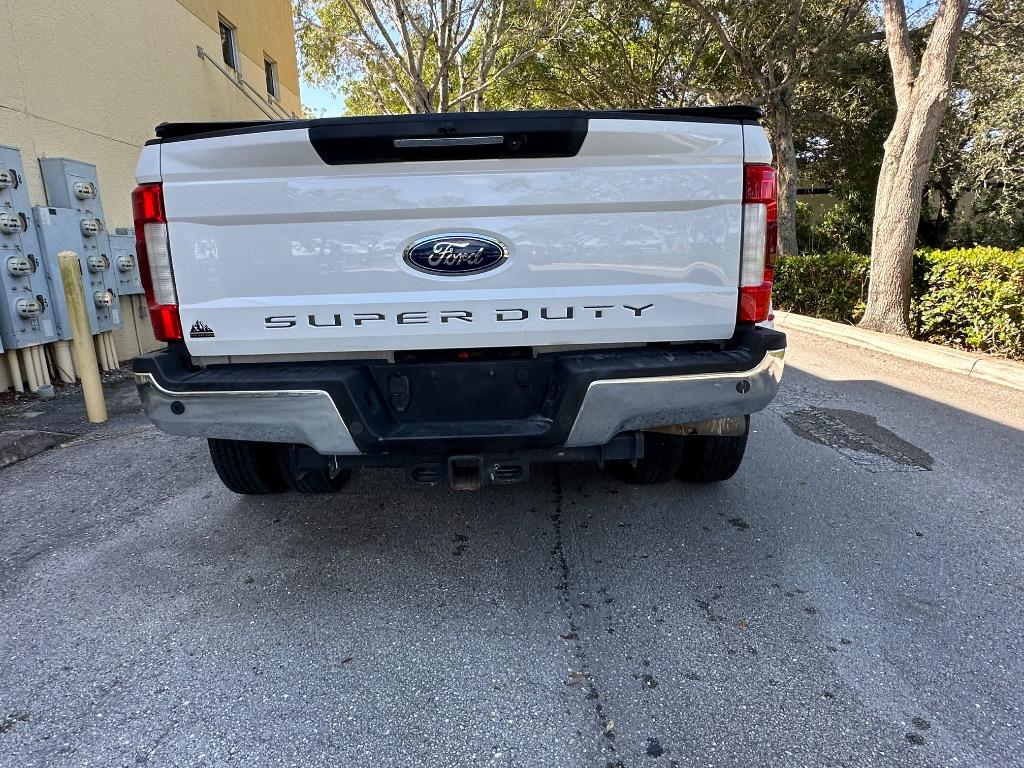 2019 Ford F-350 - $51,995