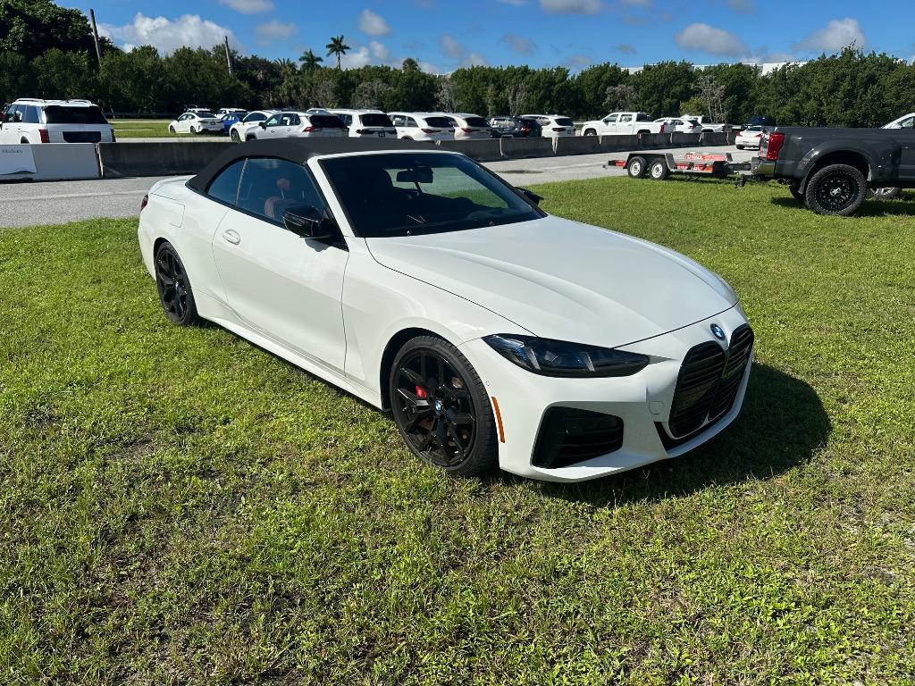 2025 BMW M