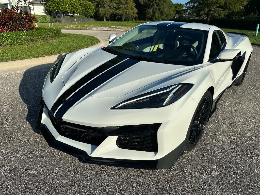 2023 Chevrolet Corvette - $114,995