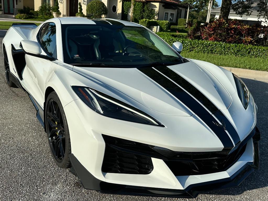 2023 Chevrolet Corvette - $114,995