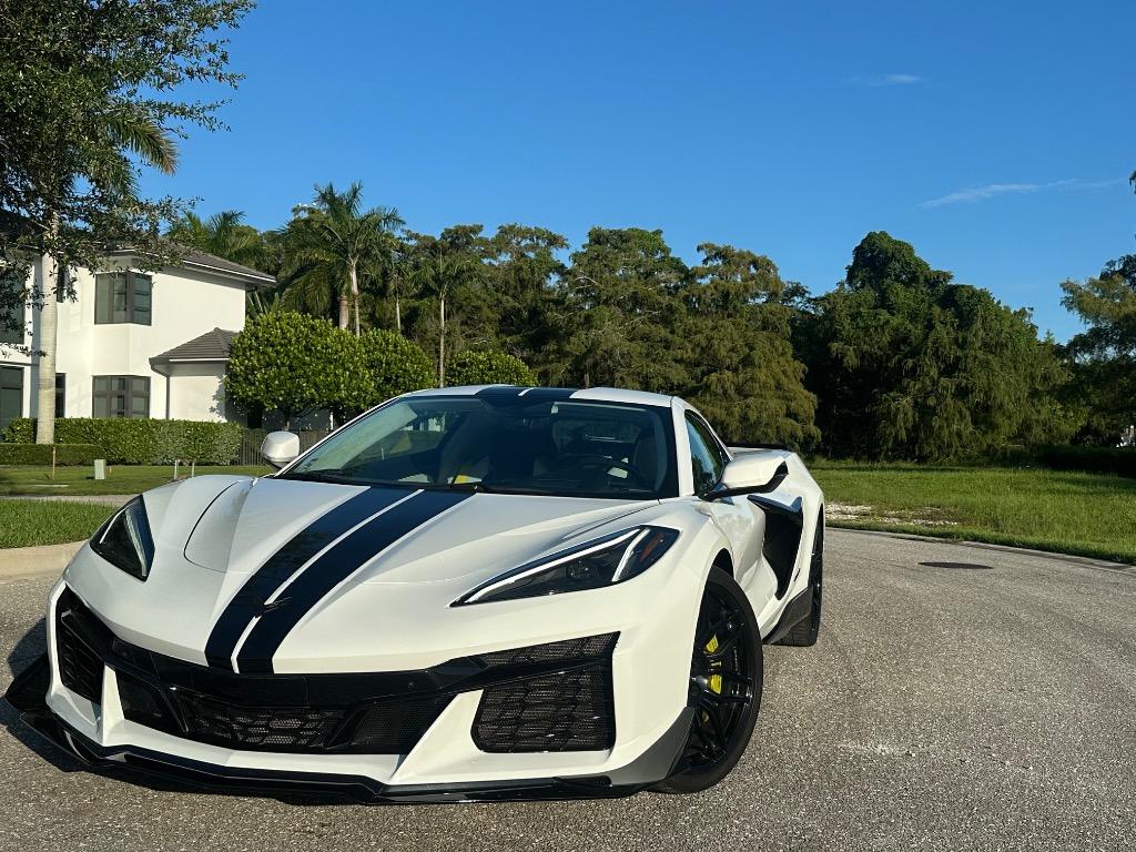 2023 Chevrolet Corvette - $114,995