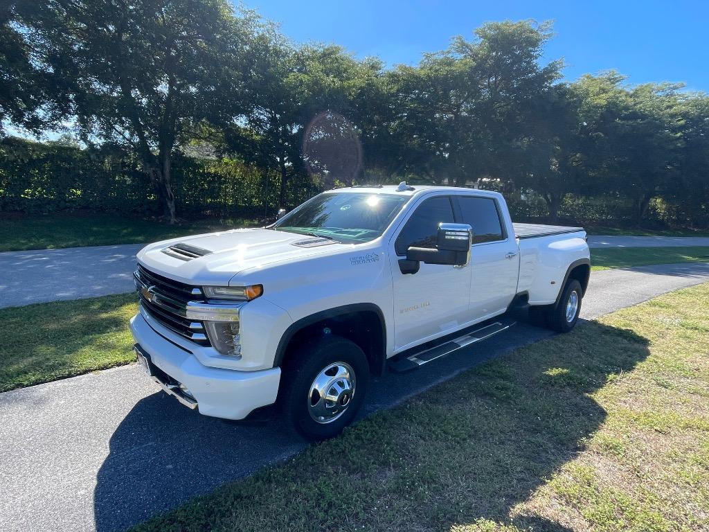 2023 Chevrolet Silverado 3500HD High Country Crew Cab DRW 3LZ  photo