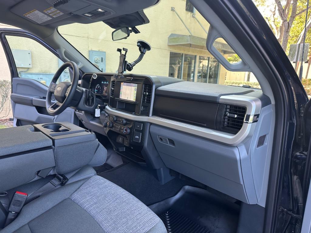 2025 Ford F-350 Super Duty - $62,500