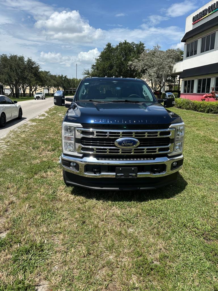 2025 Ford F-350 Super Duty - $62,500