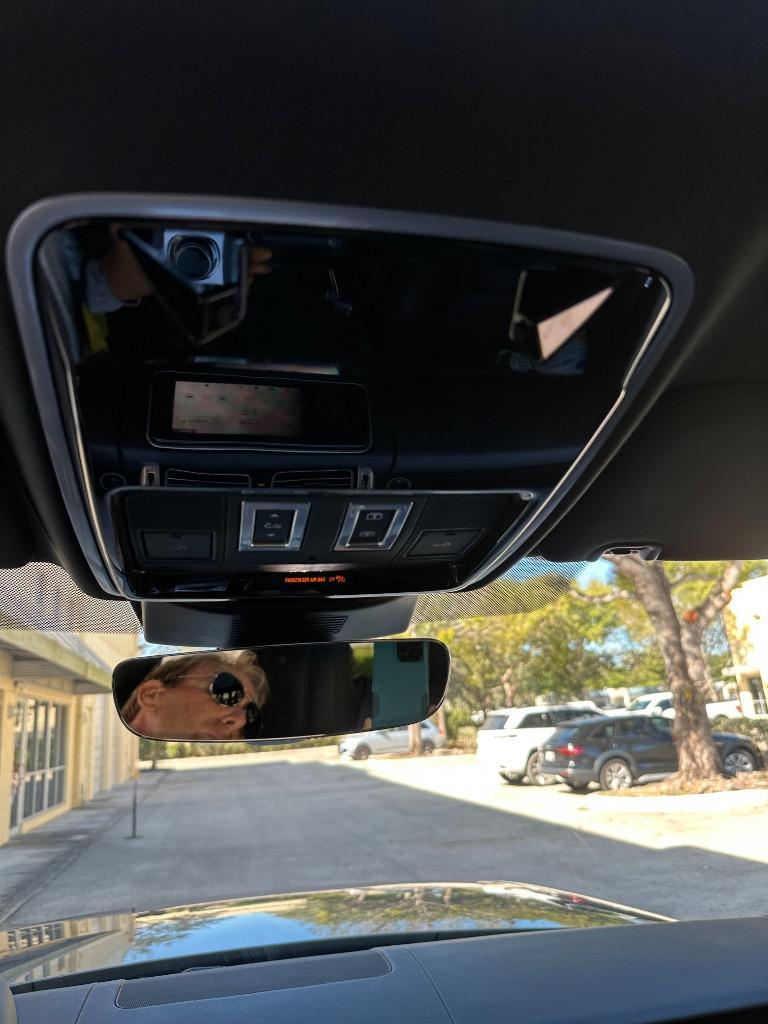 2019 Land Rover Range Rover - $32,995