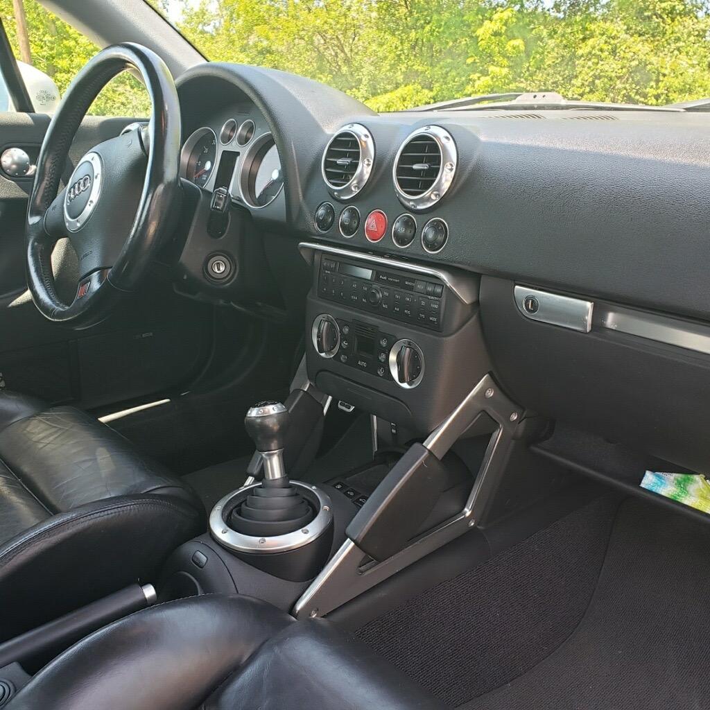 2000 Audi TT - $6,900
