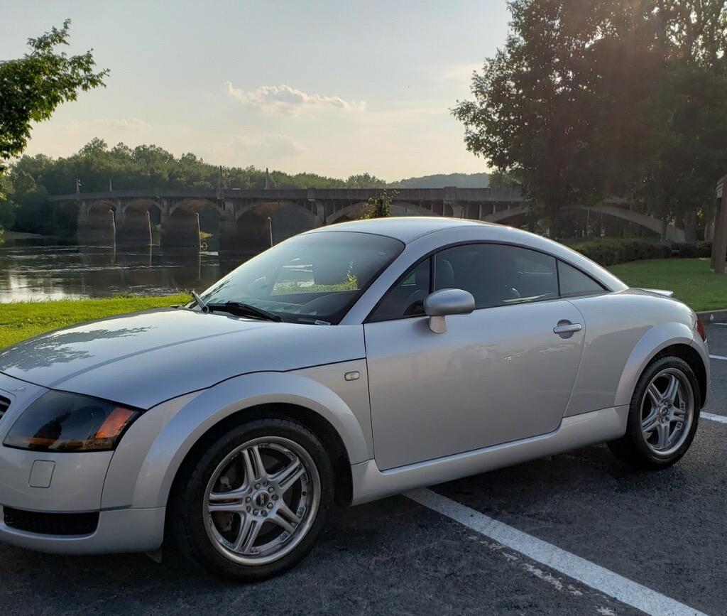 2000 Audi TT - $6,900