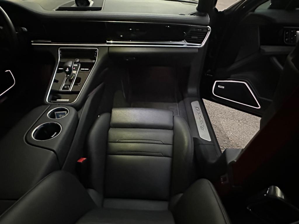 2021 Porsche Panamera - $91,900