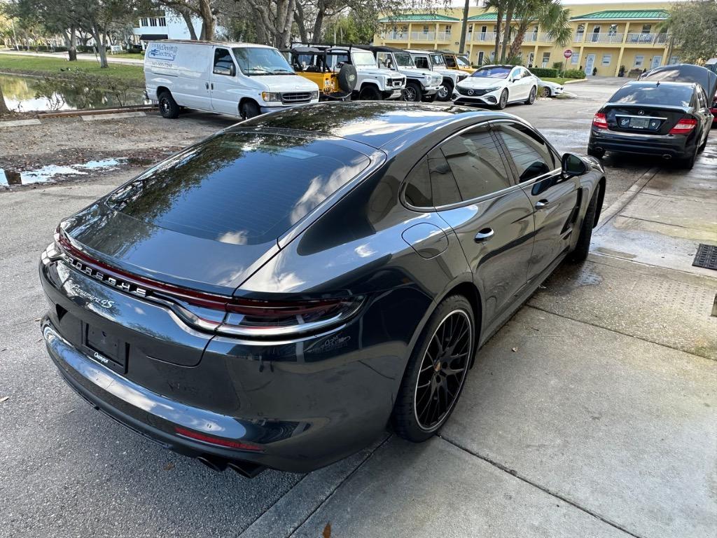 2021 Porsche Panamera - $91,900