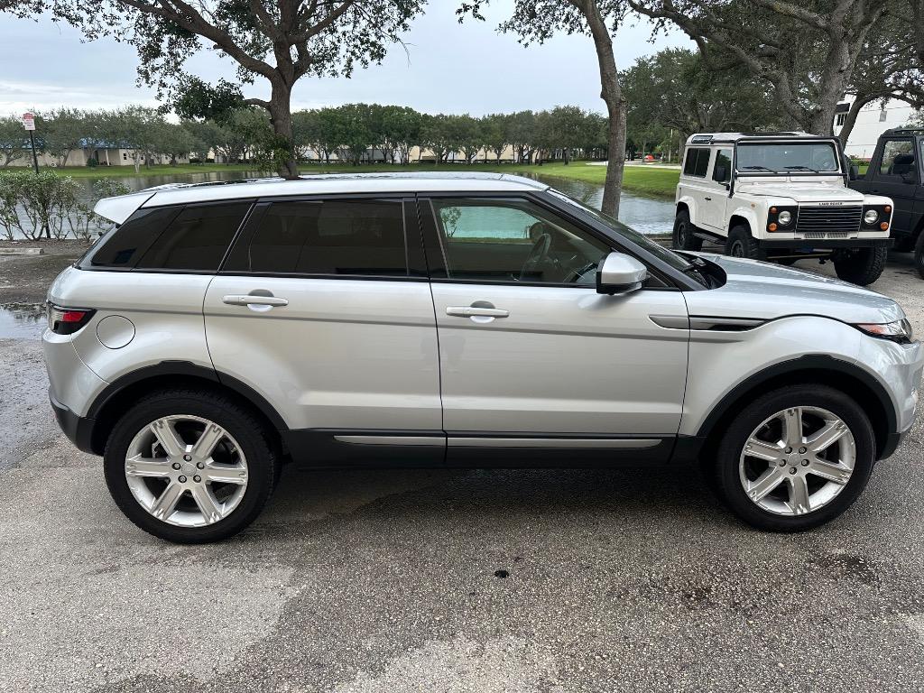 2015 Land Rover Range Rover Evoque - $12,995