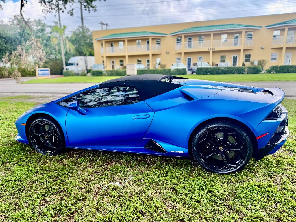 2023 Lamborghini Huracan - $339,000