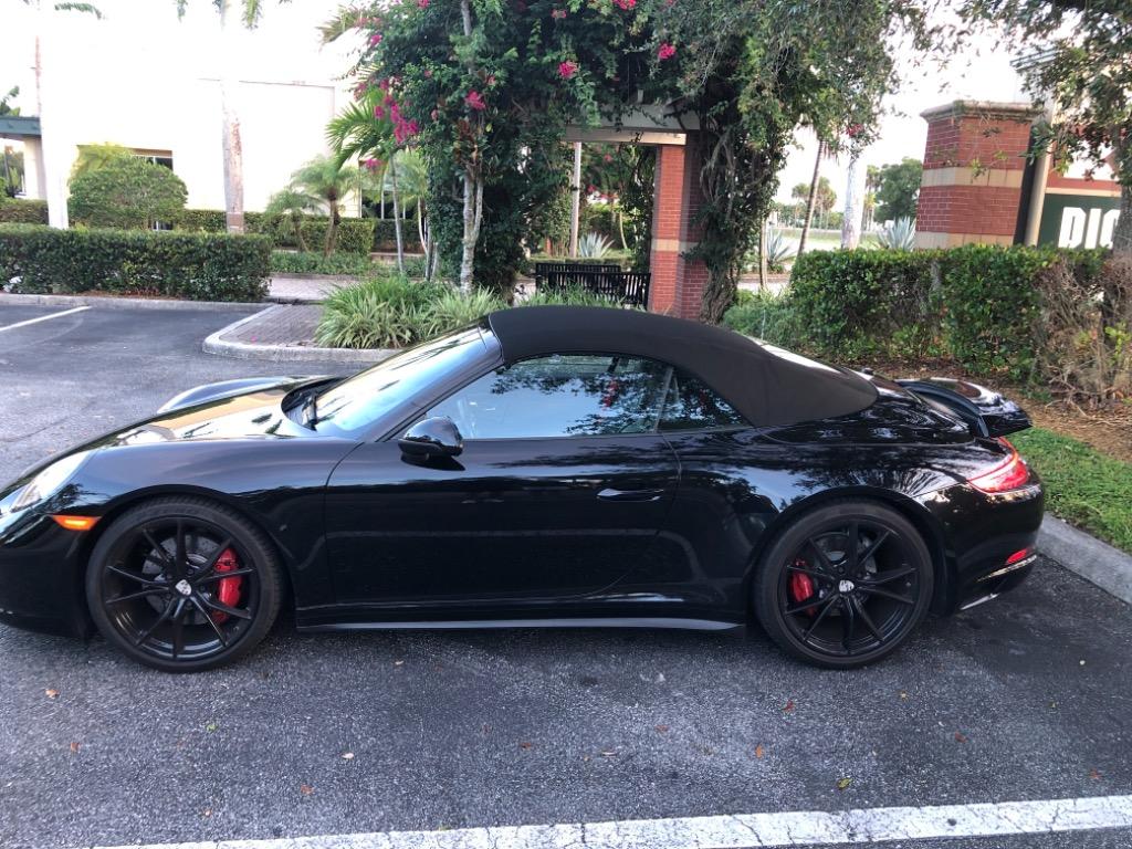 2017 Porsche 911 - $107,995