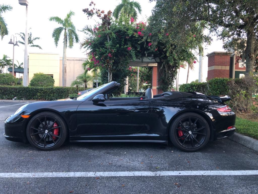 2017 Porsche 911 - $107,995