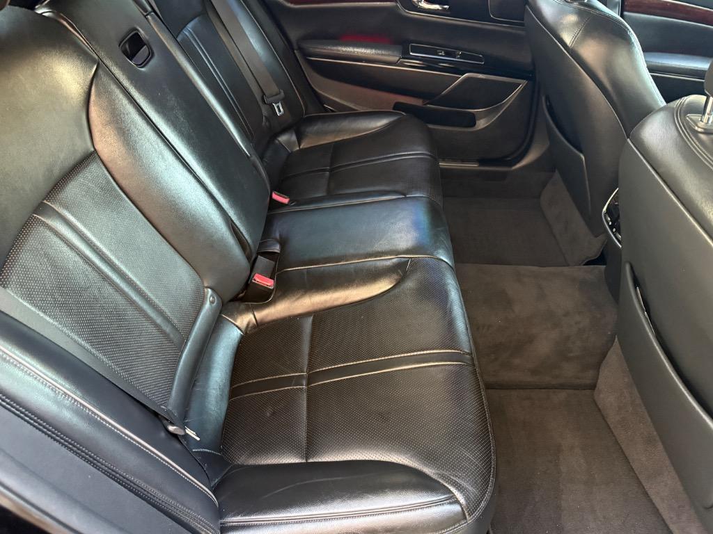 2015 Kia K900 - $11,900