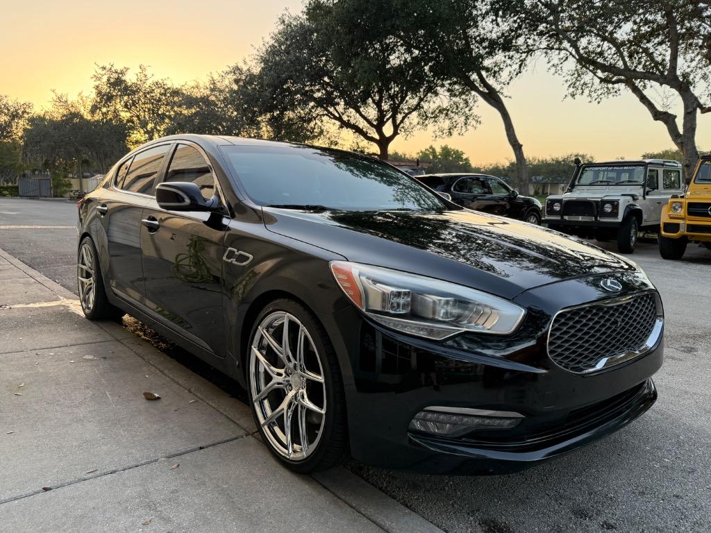 2015 Kia K900 - $11,900