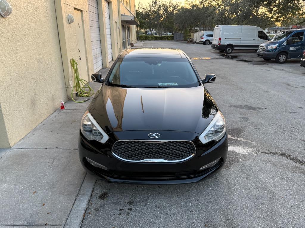 2015 Kia K900 - $11,900