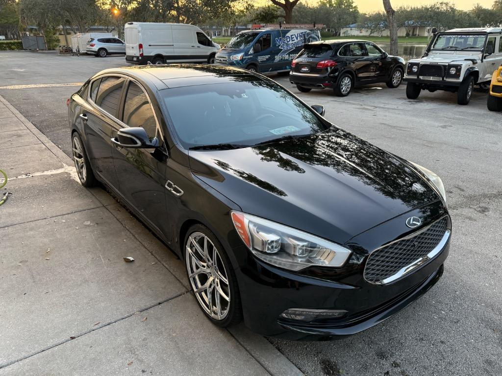 2015 Kia K900 - $11,900
