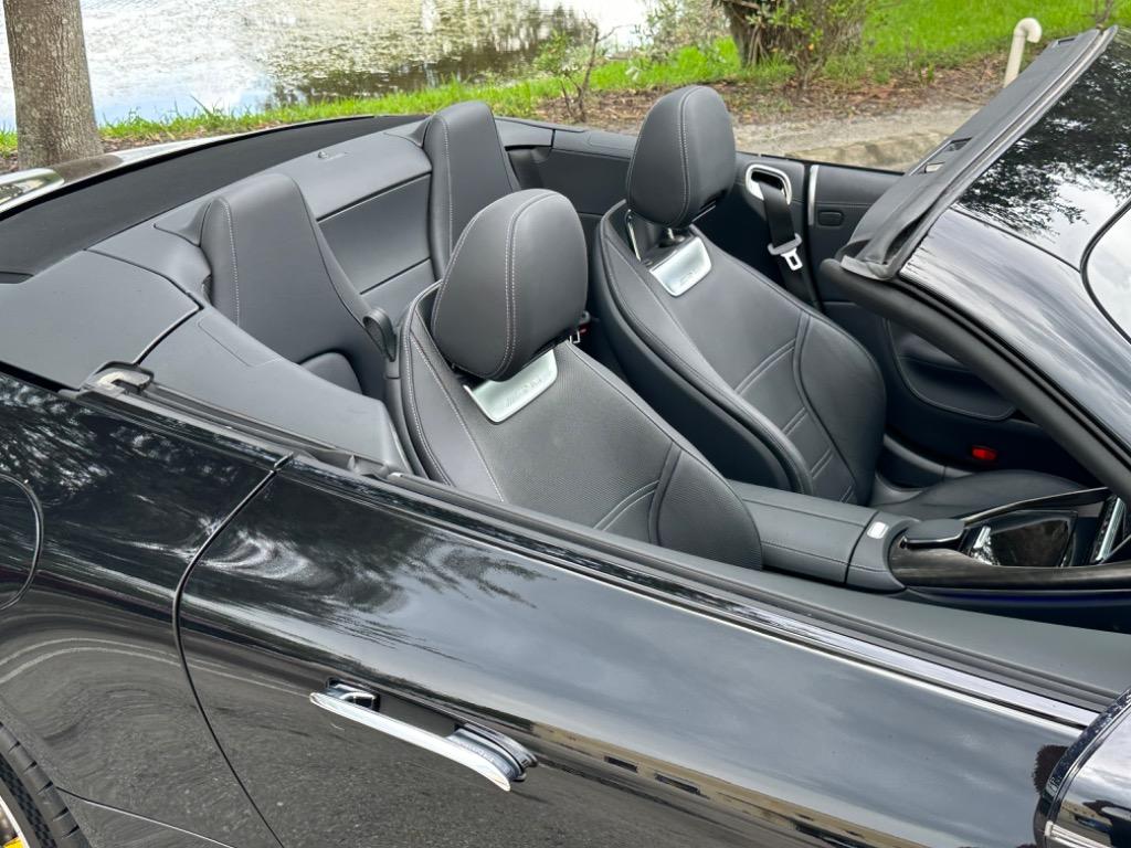 2022 Mercedes-Benz SL-Class - $175,000