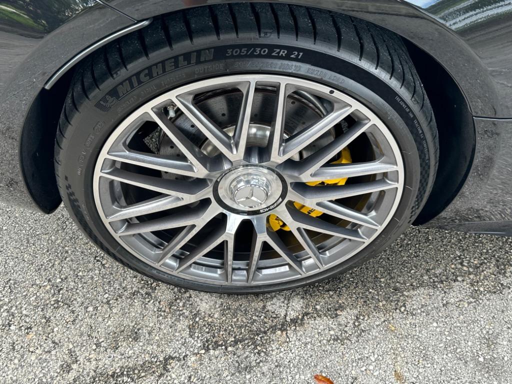 2022 Mercedes-Benz SL-Class - $175,000