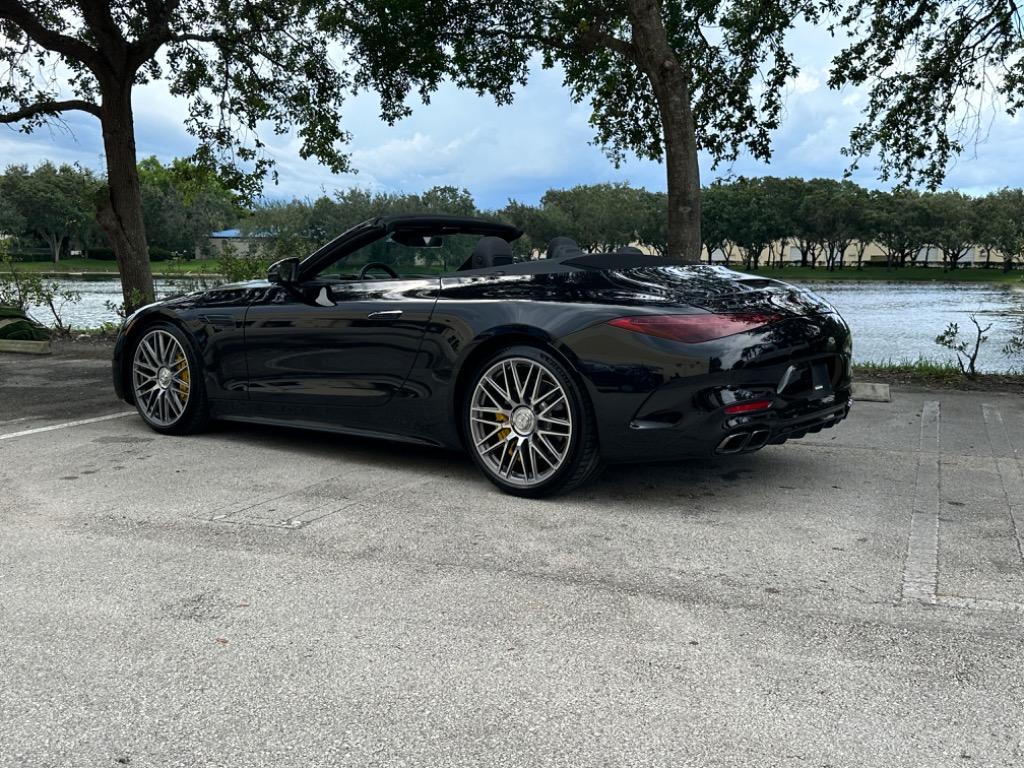 2022 Mercedes-Benz SL-Class - $175,000