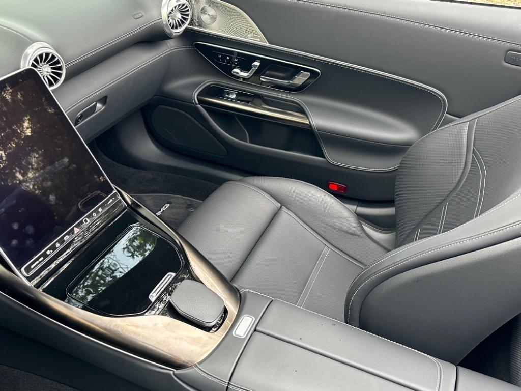 2022 Mercedes-Benz SL-Class - $175,000