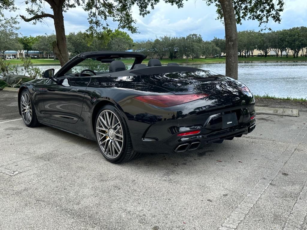 2022 Mercedes-Benz SL-Class - $175,000