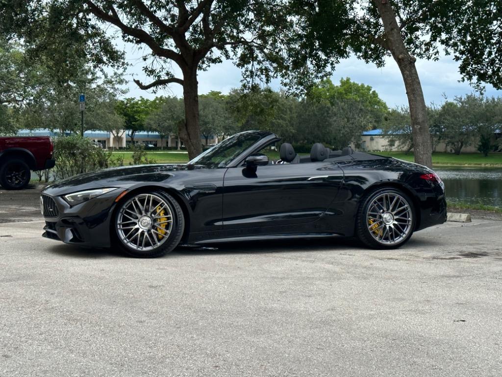 2022 Mercedes-Benz SL-Class - $175,000