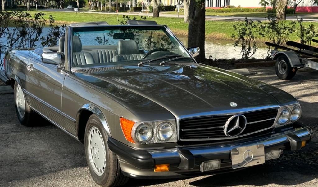 1988 Mercedes-Benz 560 - $27,900