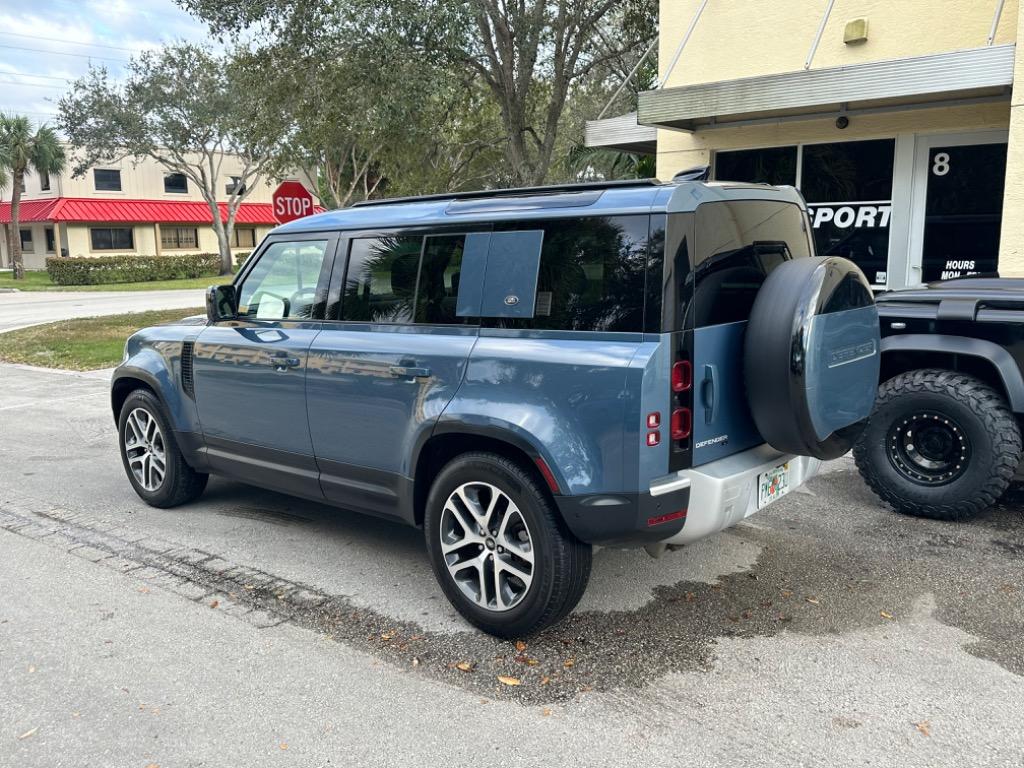 2020 Land Rover Range Rover - $37,800