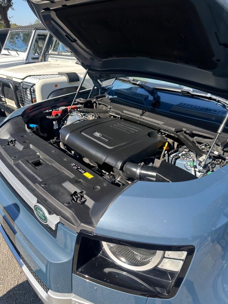 2020 Land Rover Range Rover - $37,800