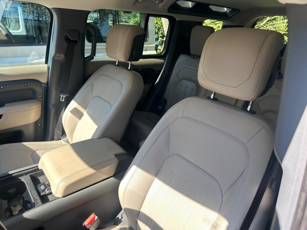 2020 Land Rover Range Rover - $37,800