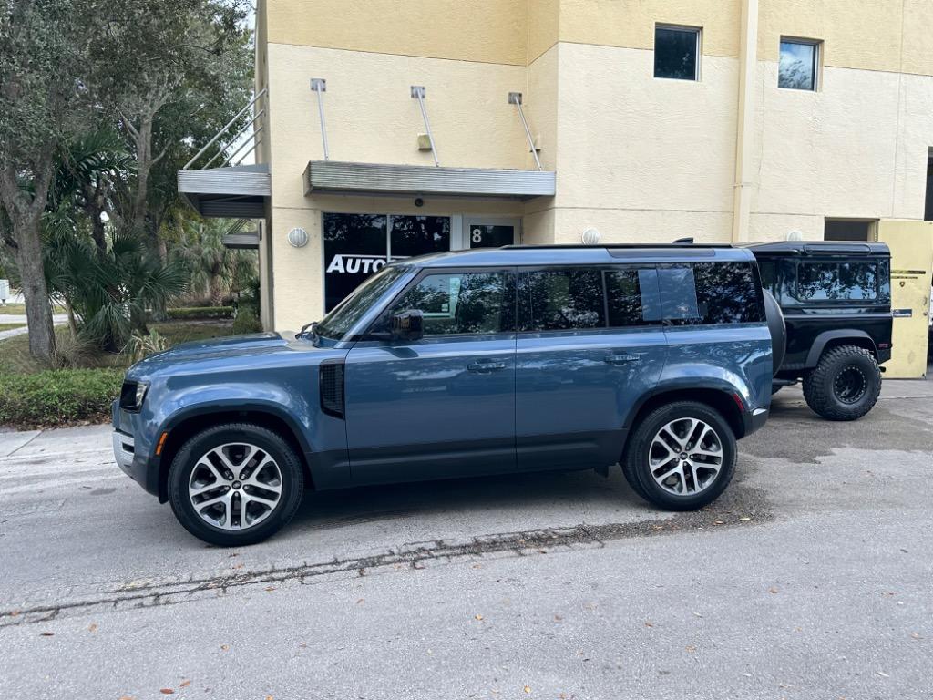 2020 Land Rover Range Rover - $37,800