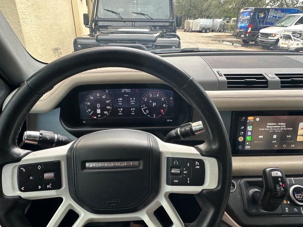 2020 Land Rover Range Rover - $37,800