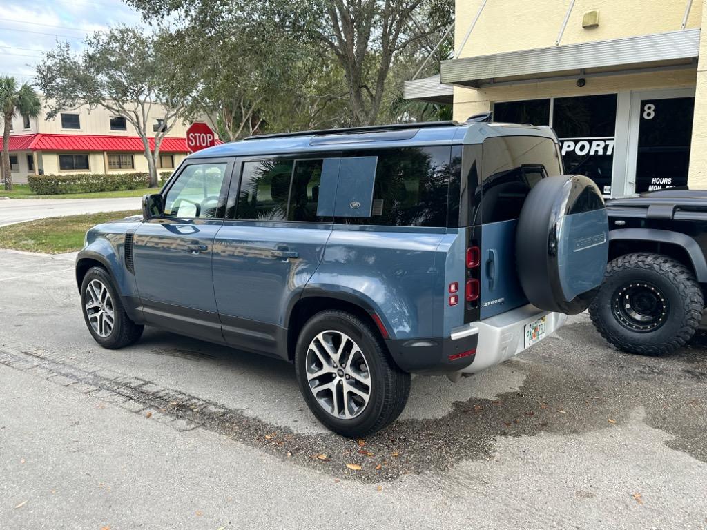 2020 Land Rover Range Rover - $37,800