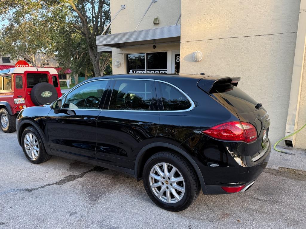 2014 Porsche Cayenne - $13,900