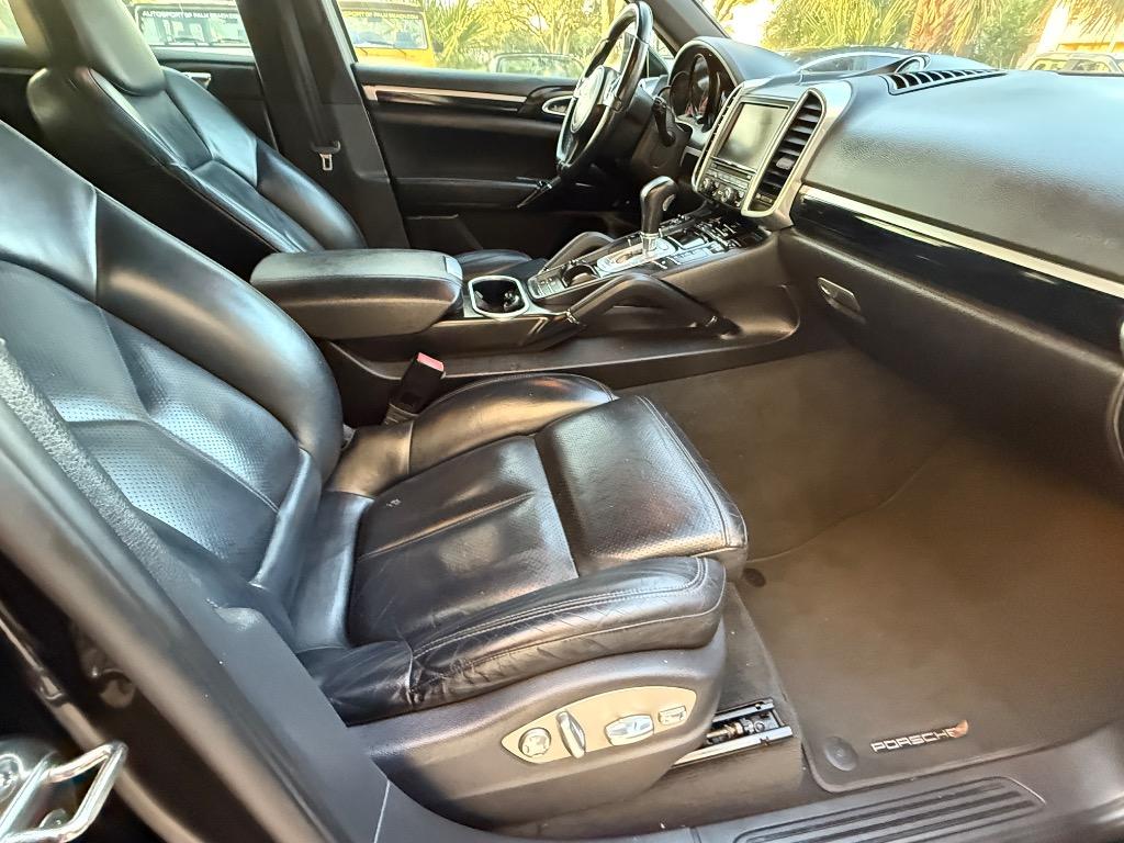2014 Porsche Cayenne - $13,900