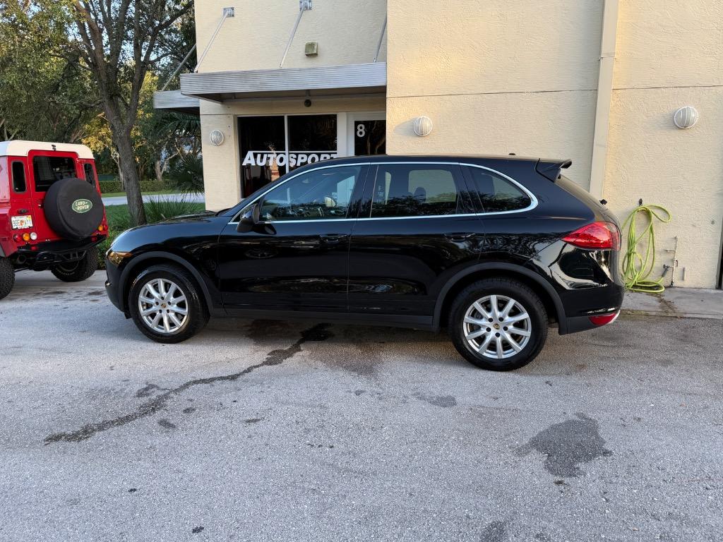 2014 Porsche Cayenne - $13,900