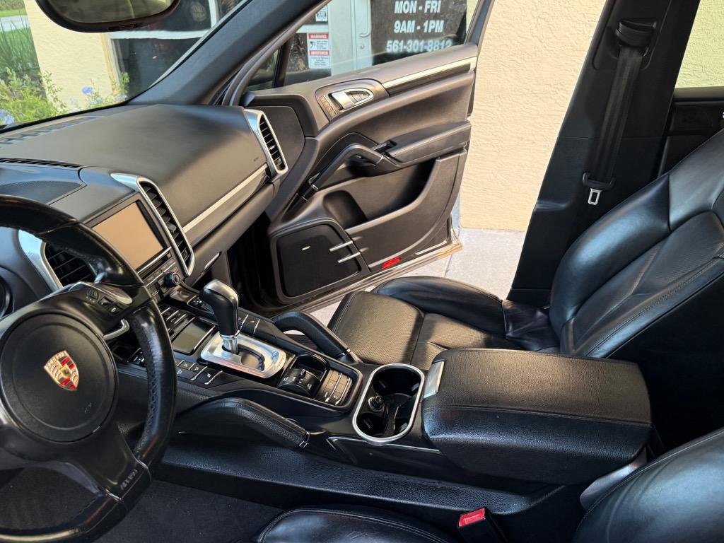 2014 Porsche Cayenne - $13,900