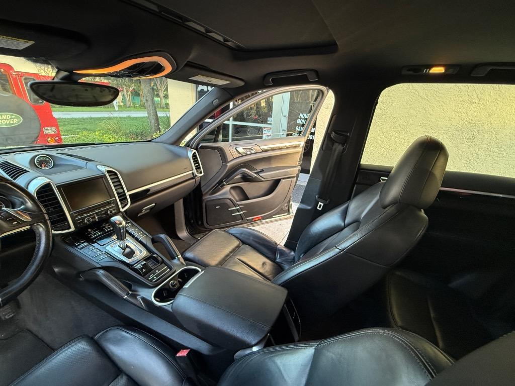 2014 Porsche Cayenne - $13,900