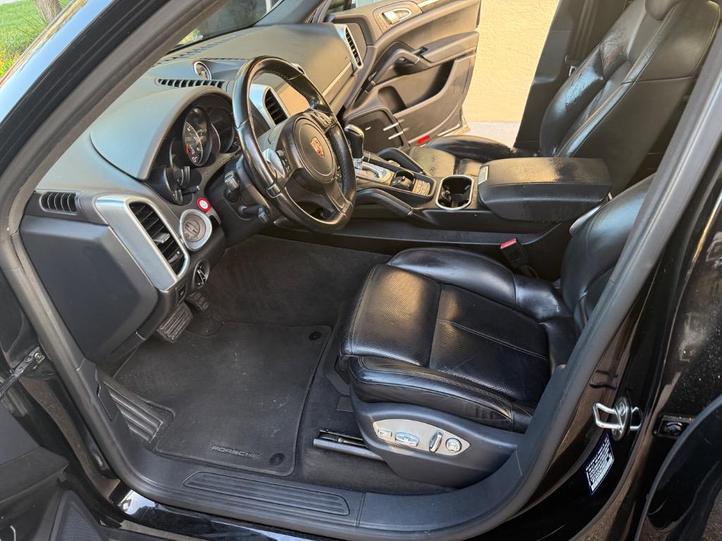 2014 Porsche Cayenne - $13,900