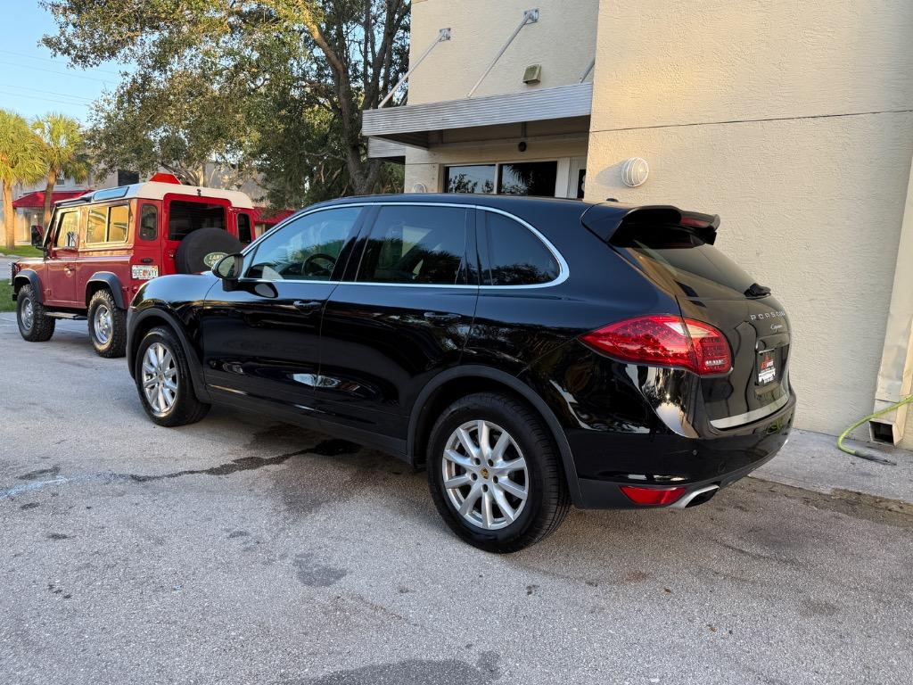 2014 Porsche Cayenne - $13,900