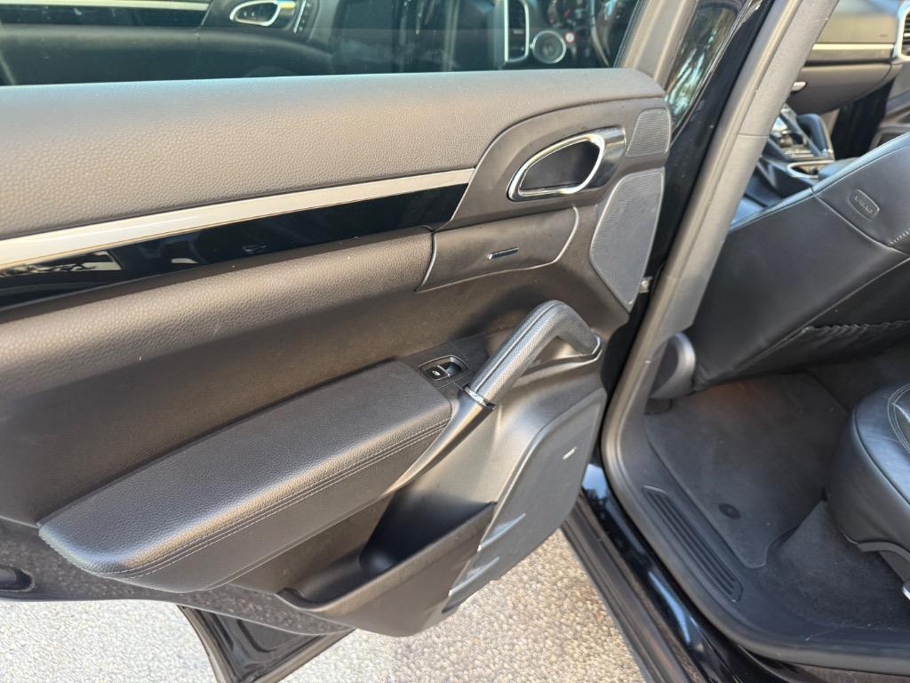 2014 Porsche Cayenne - $13,900