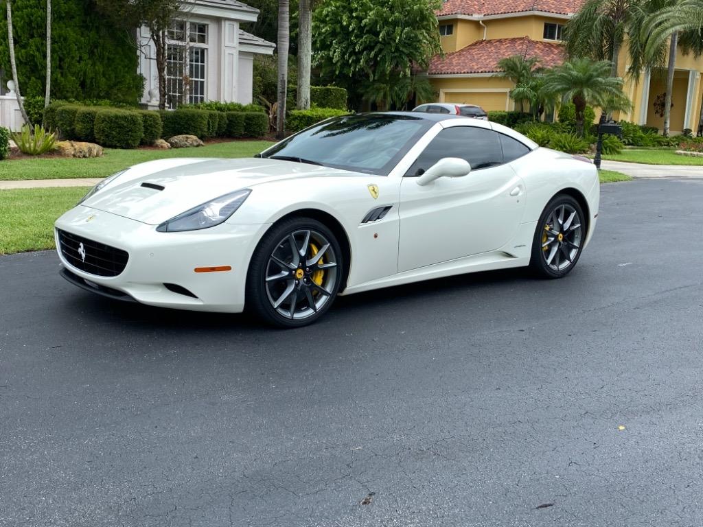 2013 Ferrari California - $127,999