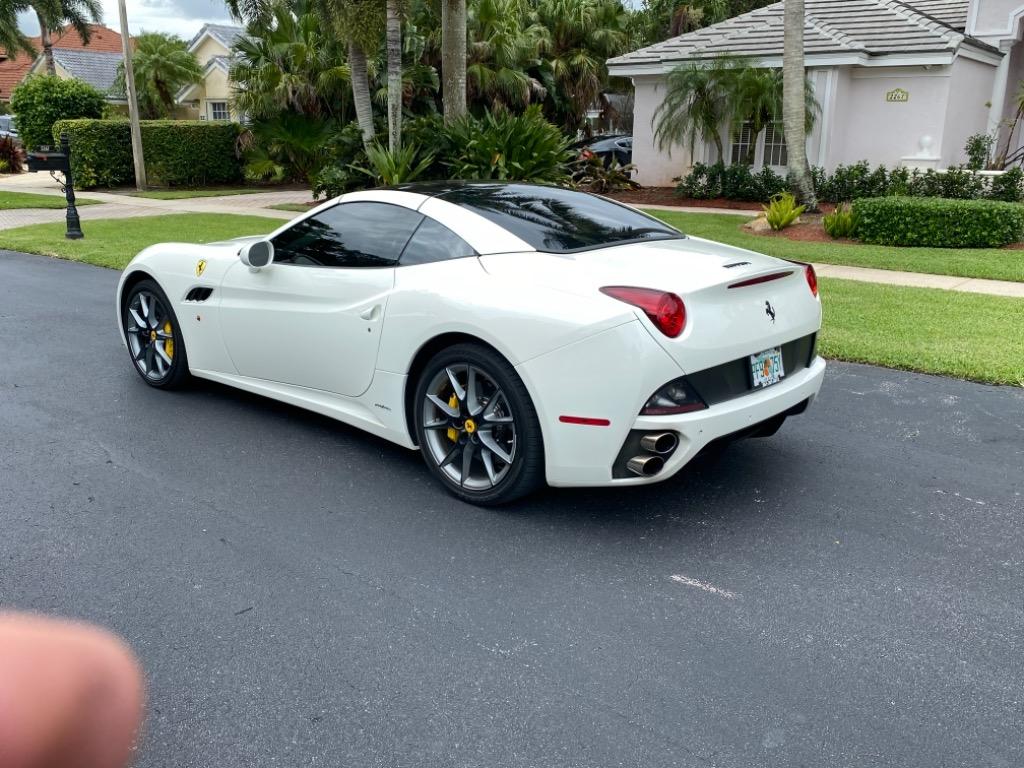2013 Ferrari California - $127,999
