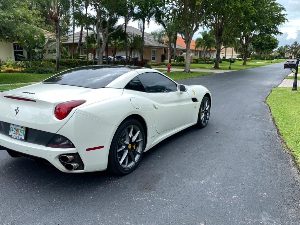 2013 Ferrari California - $127,999