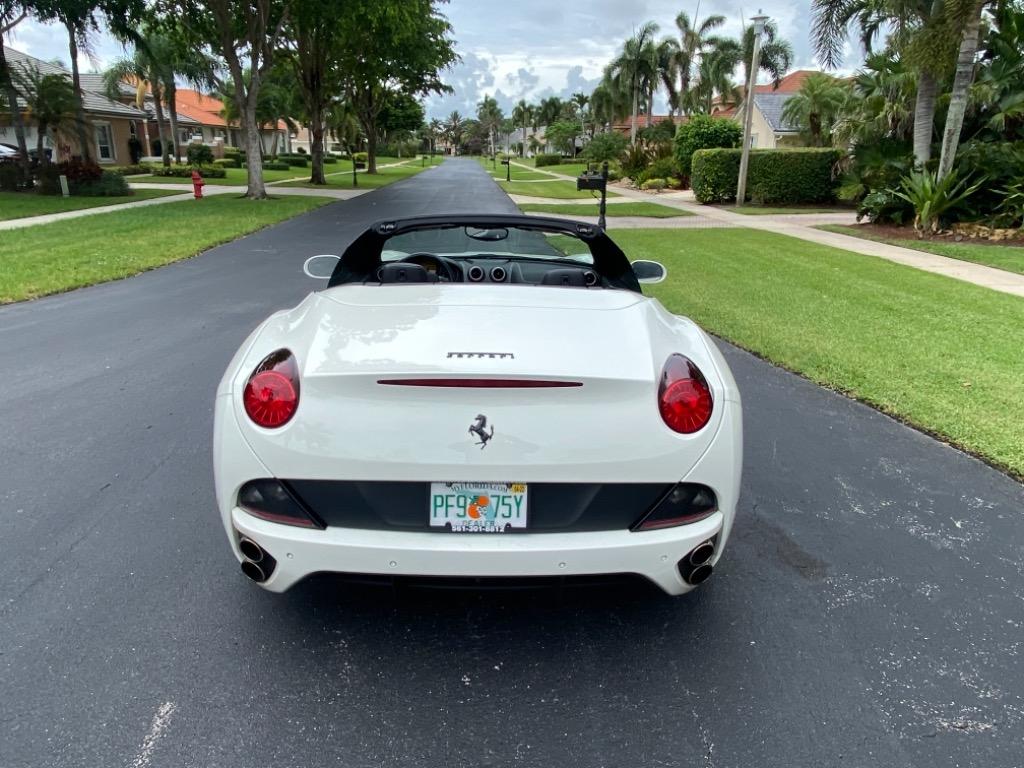 2013 Ferrari California - $127,999