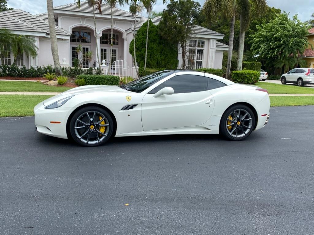 2013 Ferrari California - $127,999