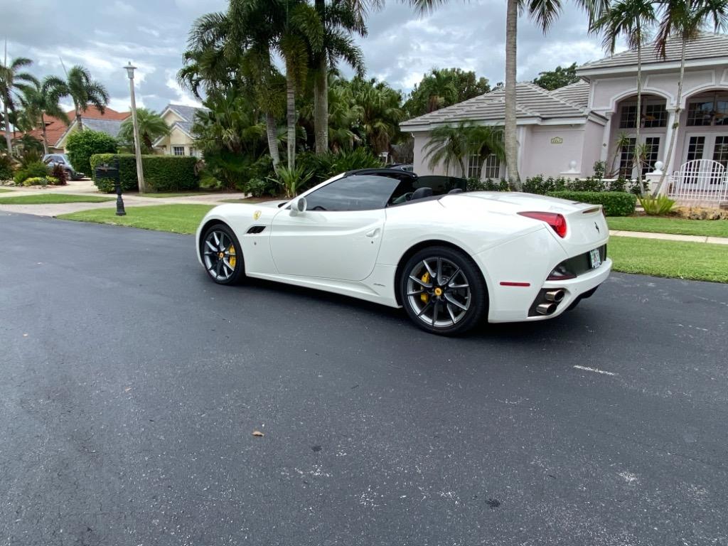 2013 Ferrari California - $127,999